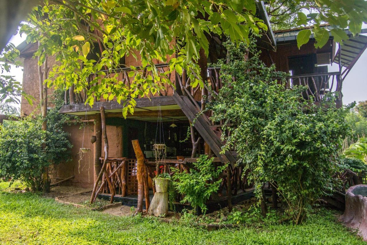 Anushka Nera Nature House Sigiriya Room photo